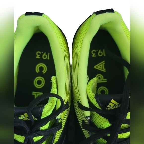 Addias Soccer Cleats - Picture 12 of 14